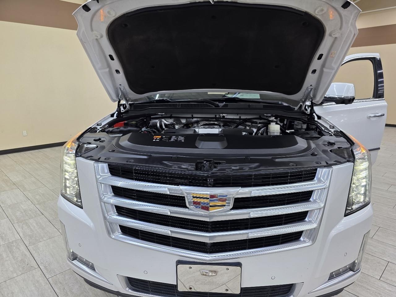 Cadillac Escalade  2016