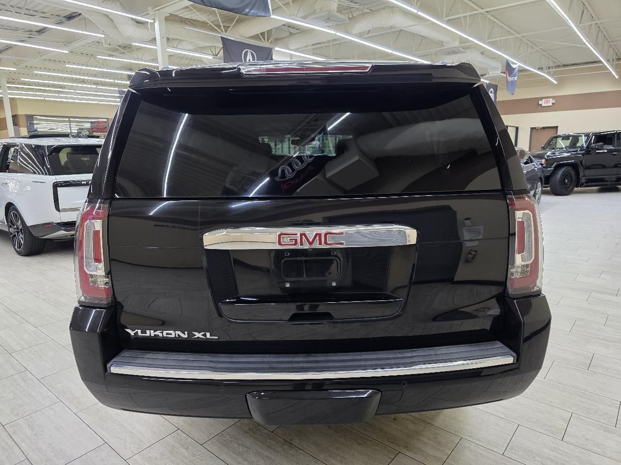 GMC Yukon XL Denali 4WD 2016