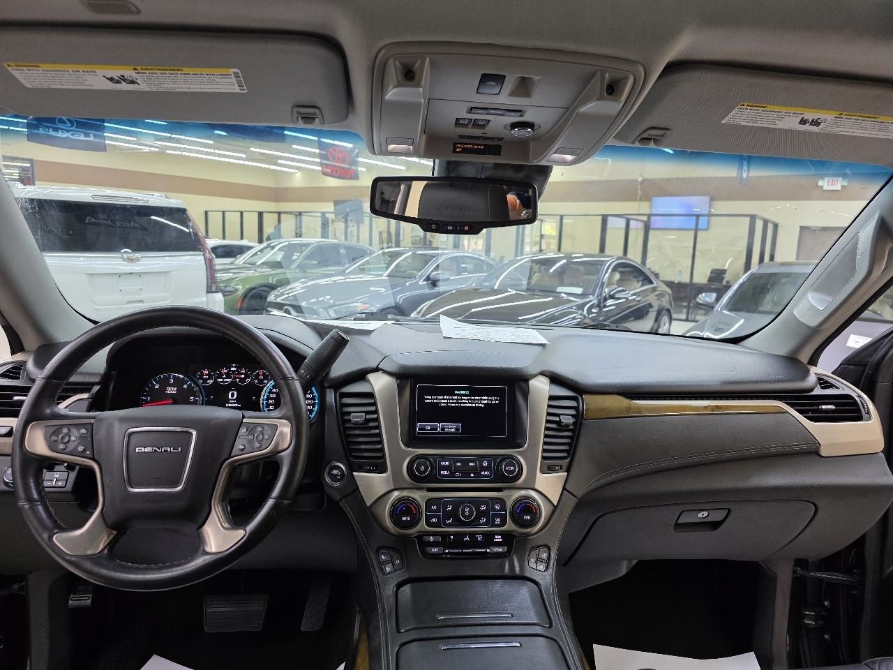 GMC Yukon XL Denali 4WD 2016