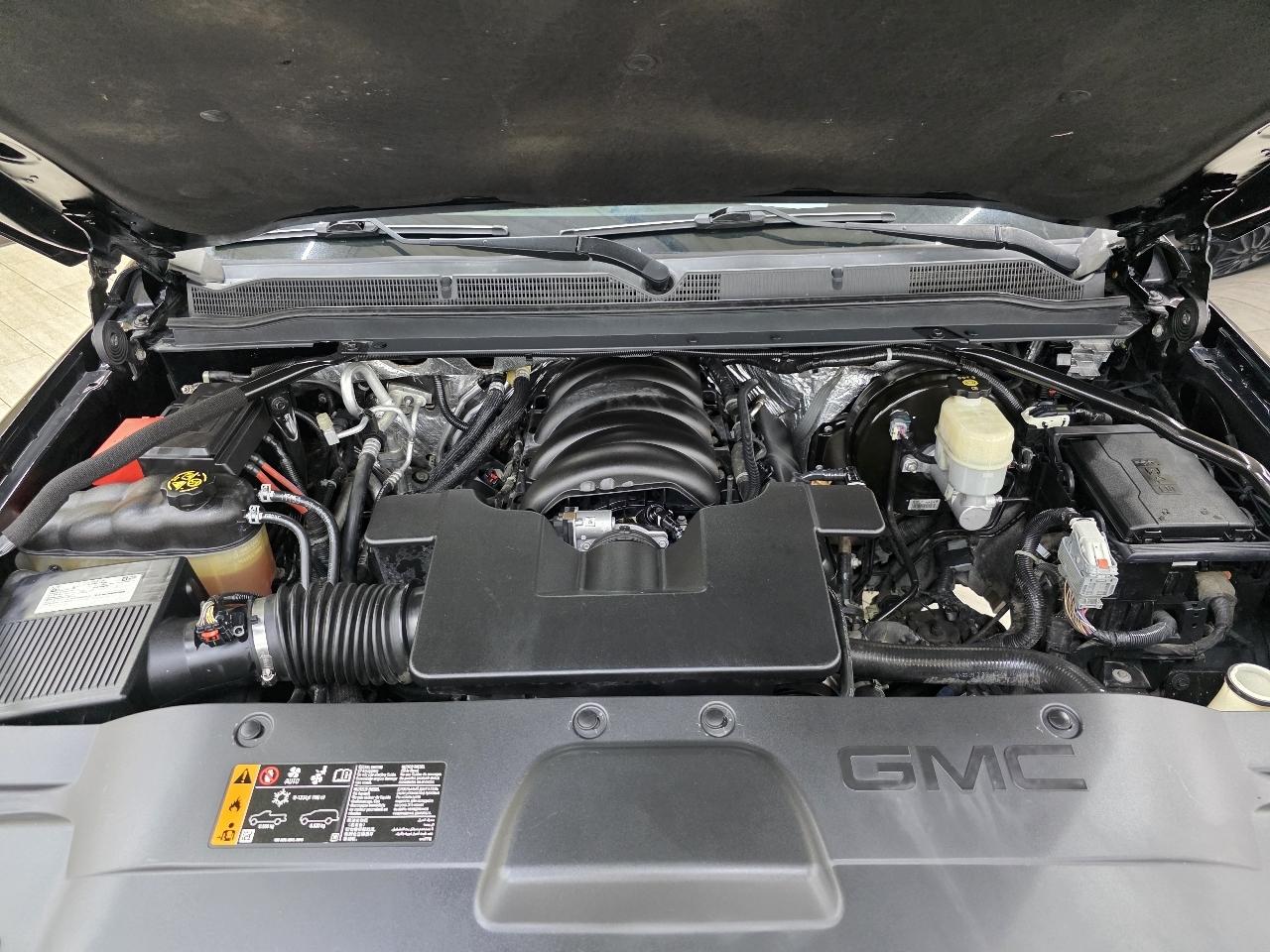 GMC Yukon XL Denali 4WD 2016