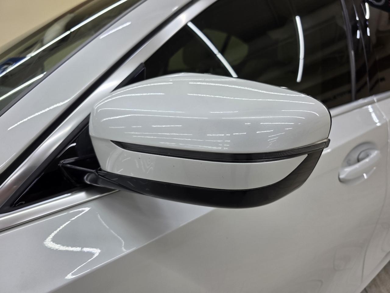 BMW 3-Series 330i xDrive 2021