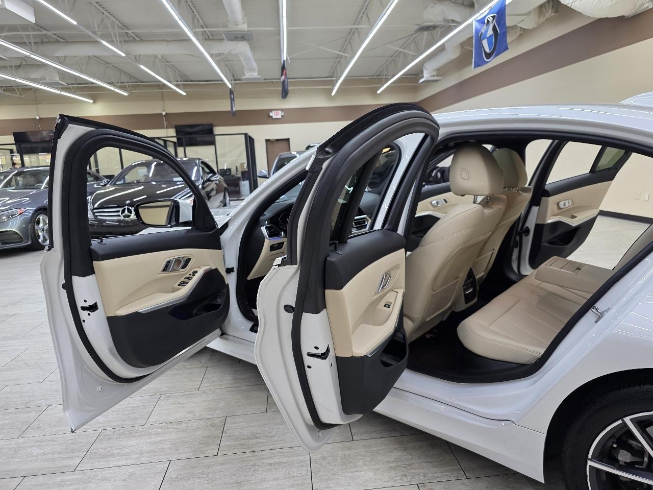 BMW 3-Series 330i xDrive 2021