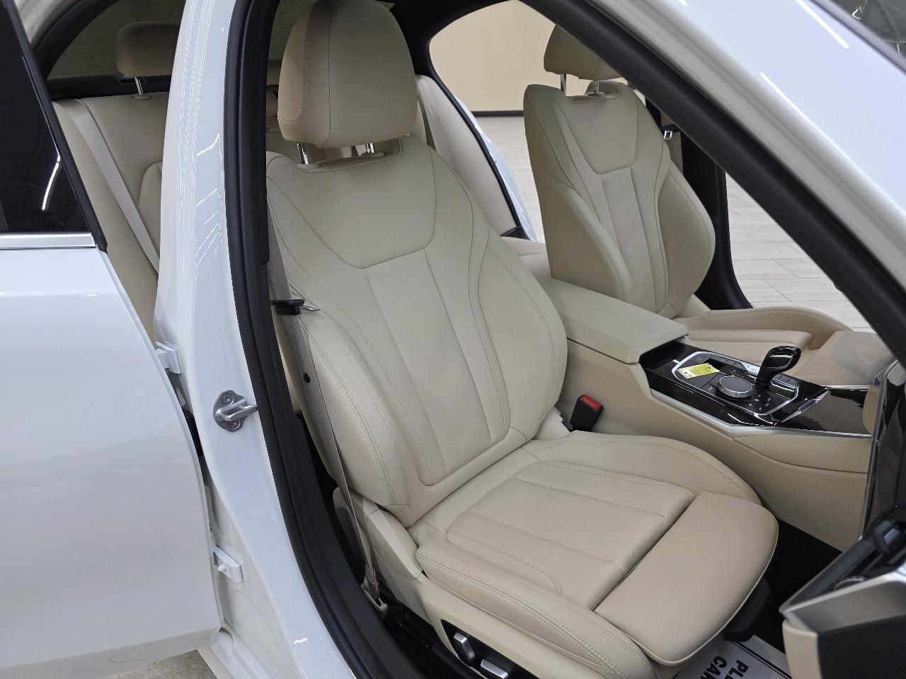 BMW 3-Series 330i xDrive 2021