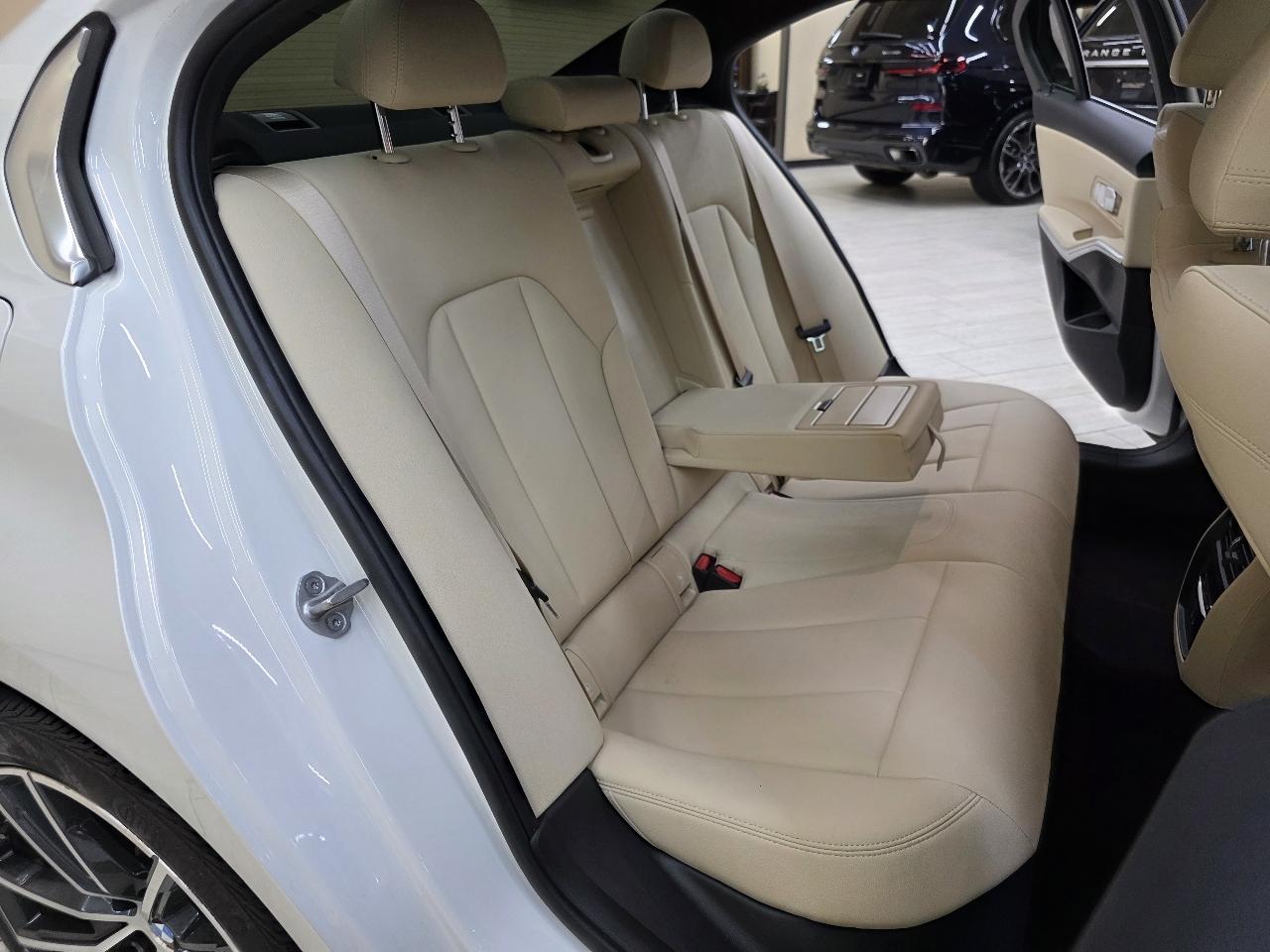 BMW 3-Series 330i xDrive 2021