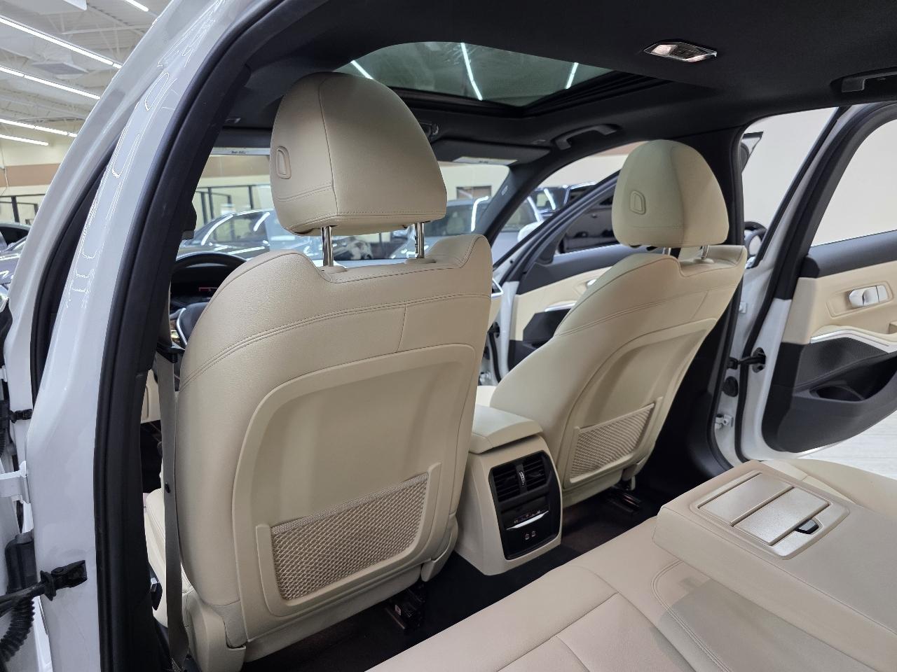 BMW 3-Series 330i xDrive 2021