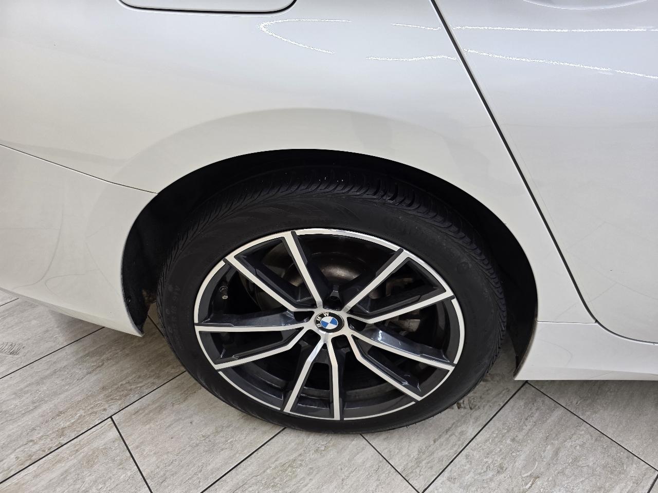 BMW 3-Series 330i xDrive 2021