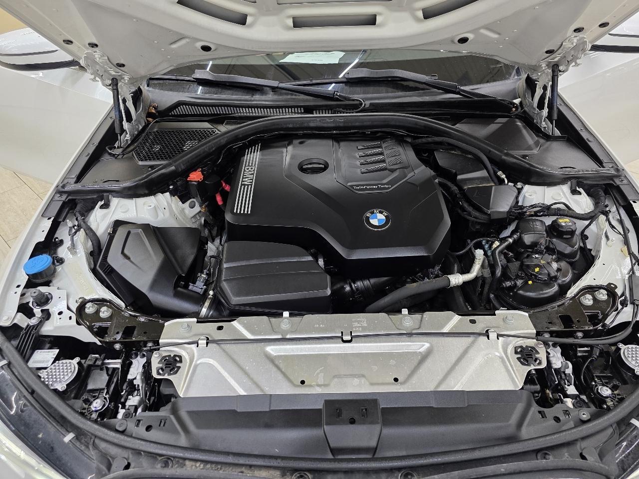 BMW 3-Series 330i xDrive 2021