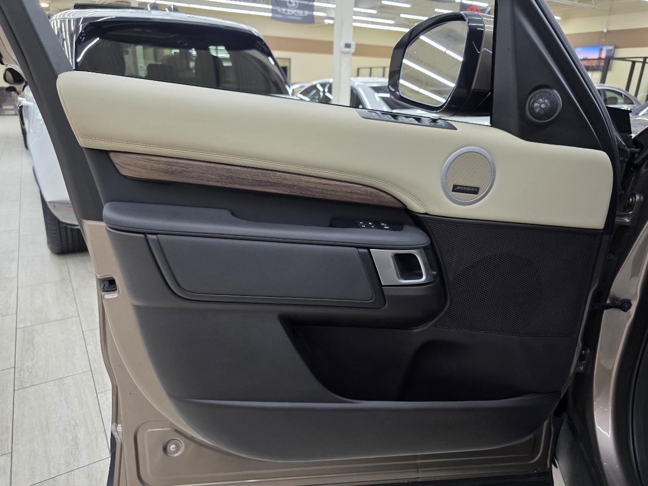 Land Rover Discovery HSE 2017