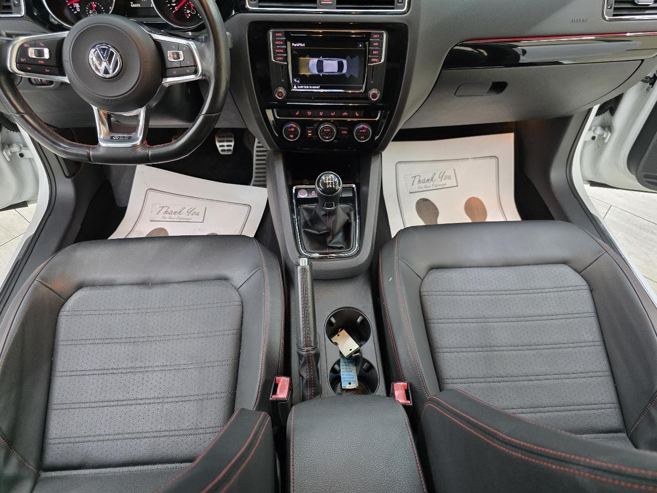 Volkswagen Jetta 2.0T GLI 6M 2017