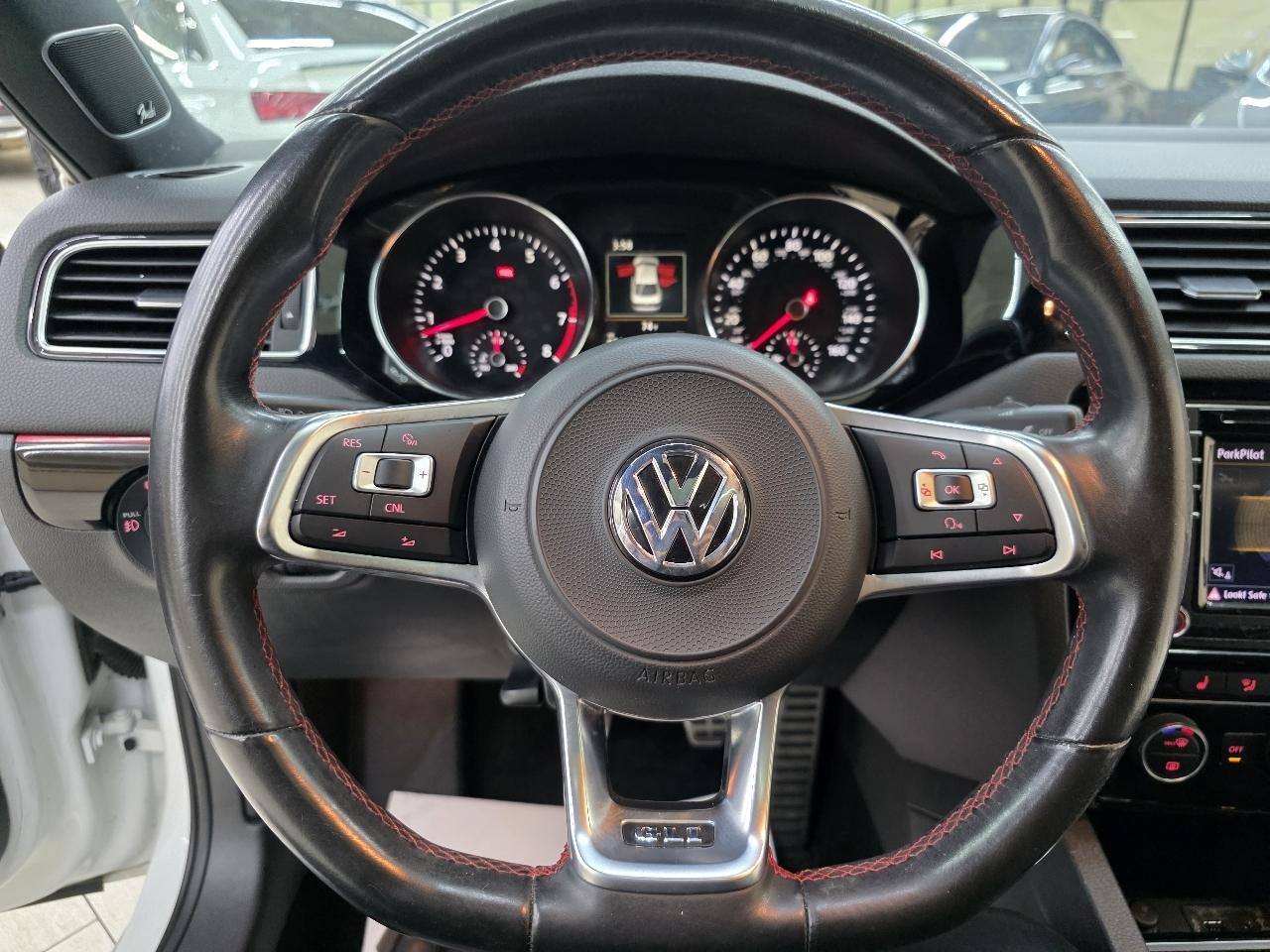 Volkswagen Jetta 2.0T GLI 6M 2017