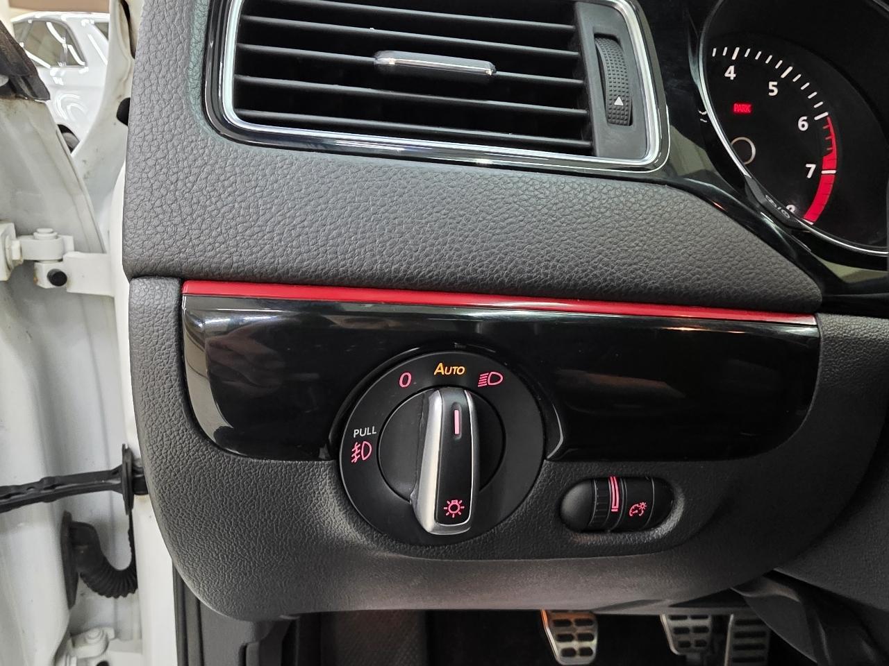 Volkswagen Jetta 2.0T GLI 6M 2017