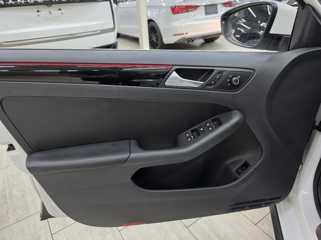 Volkswagen Jetta 2.0T GLI 6M 2017