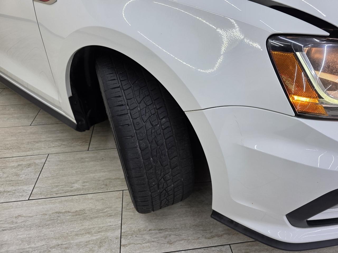 Volkswagen Jetta 2.0T GLI 6M 2017