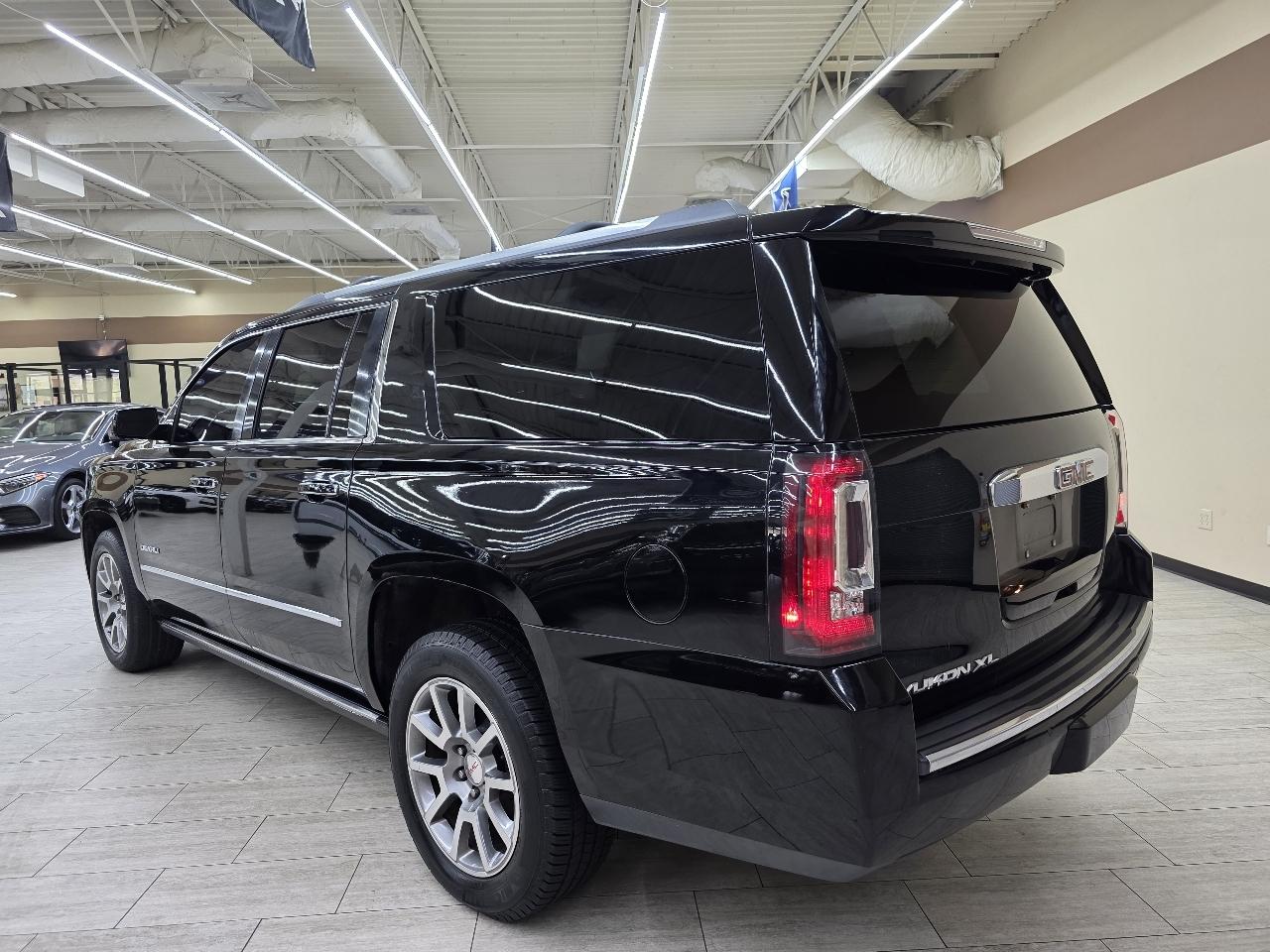 GMC Yukon XL Denali 4WD 2016