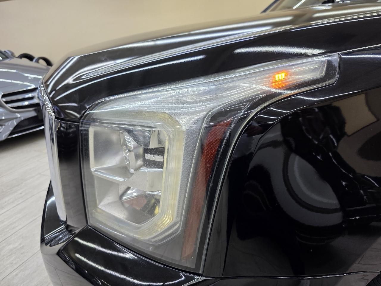 GMC Yukon XL Denali 4WD 2016
