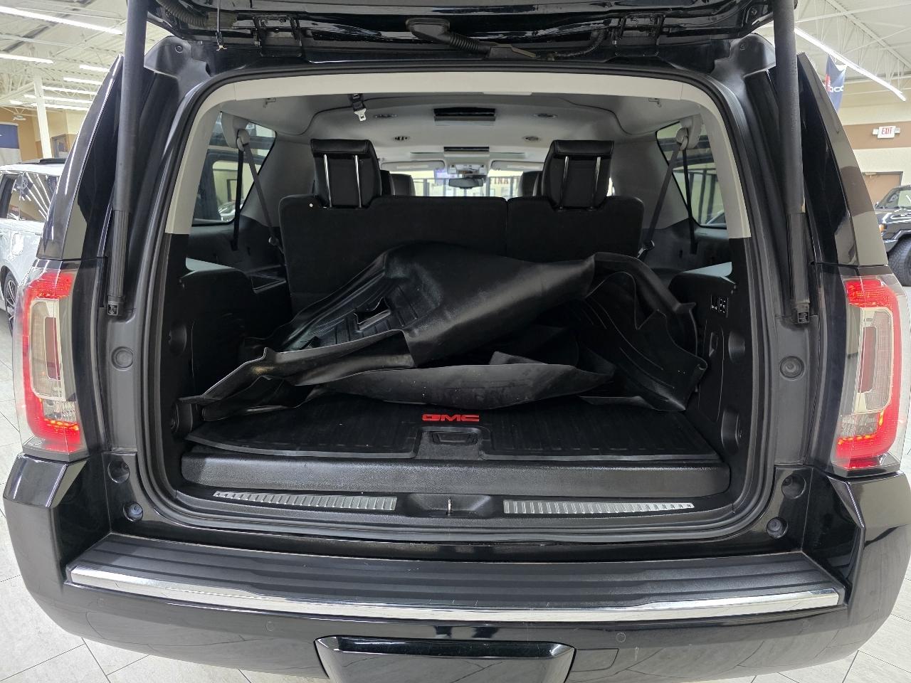 GMC Yukon XL Denali 4WD 2016
