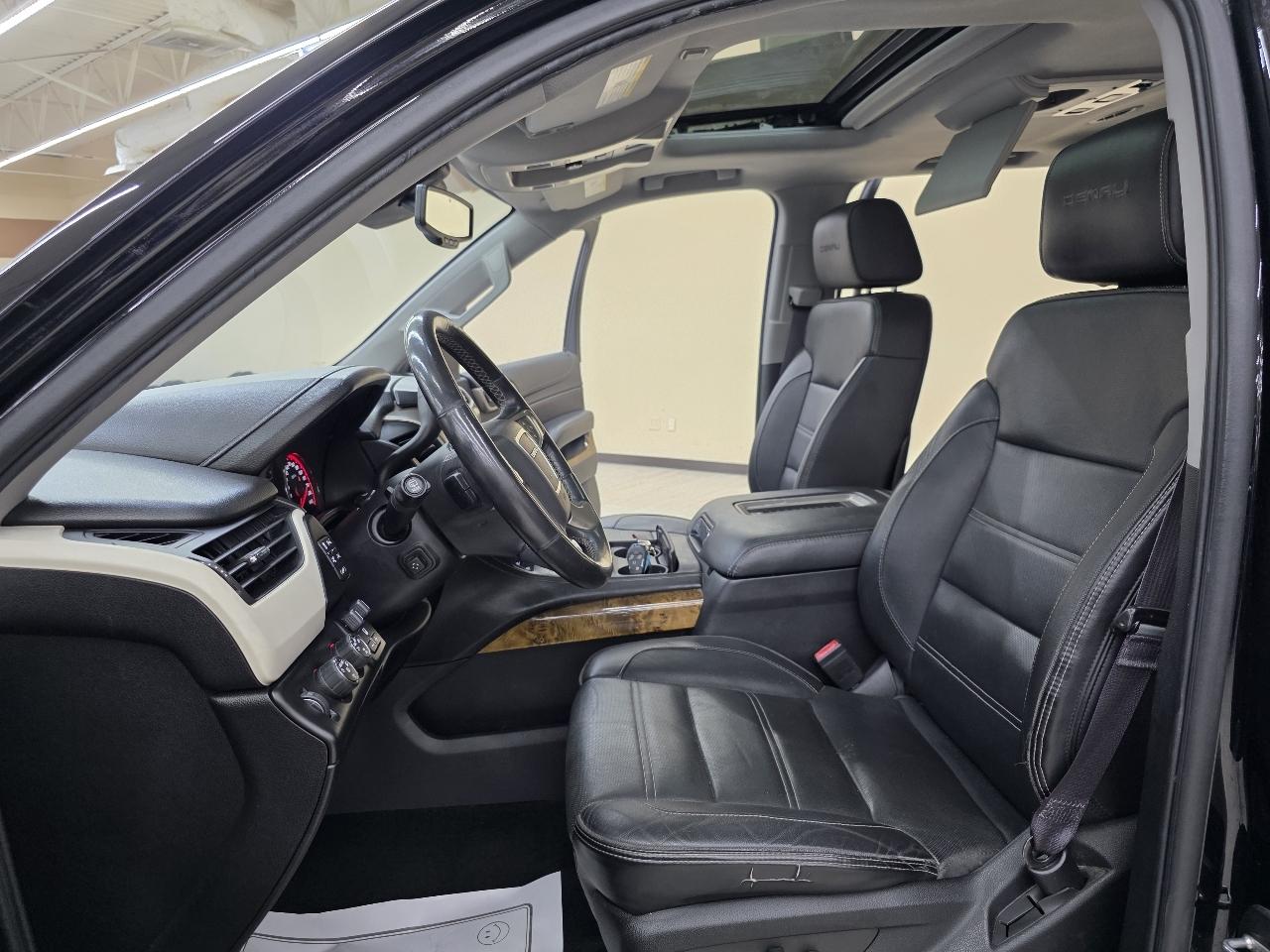 GMC Yukon XL Denali 4WD 2016