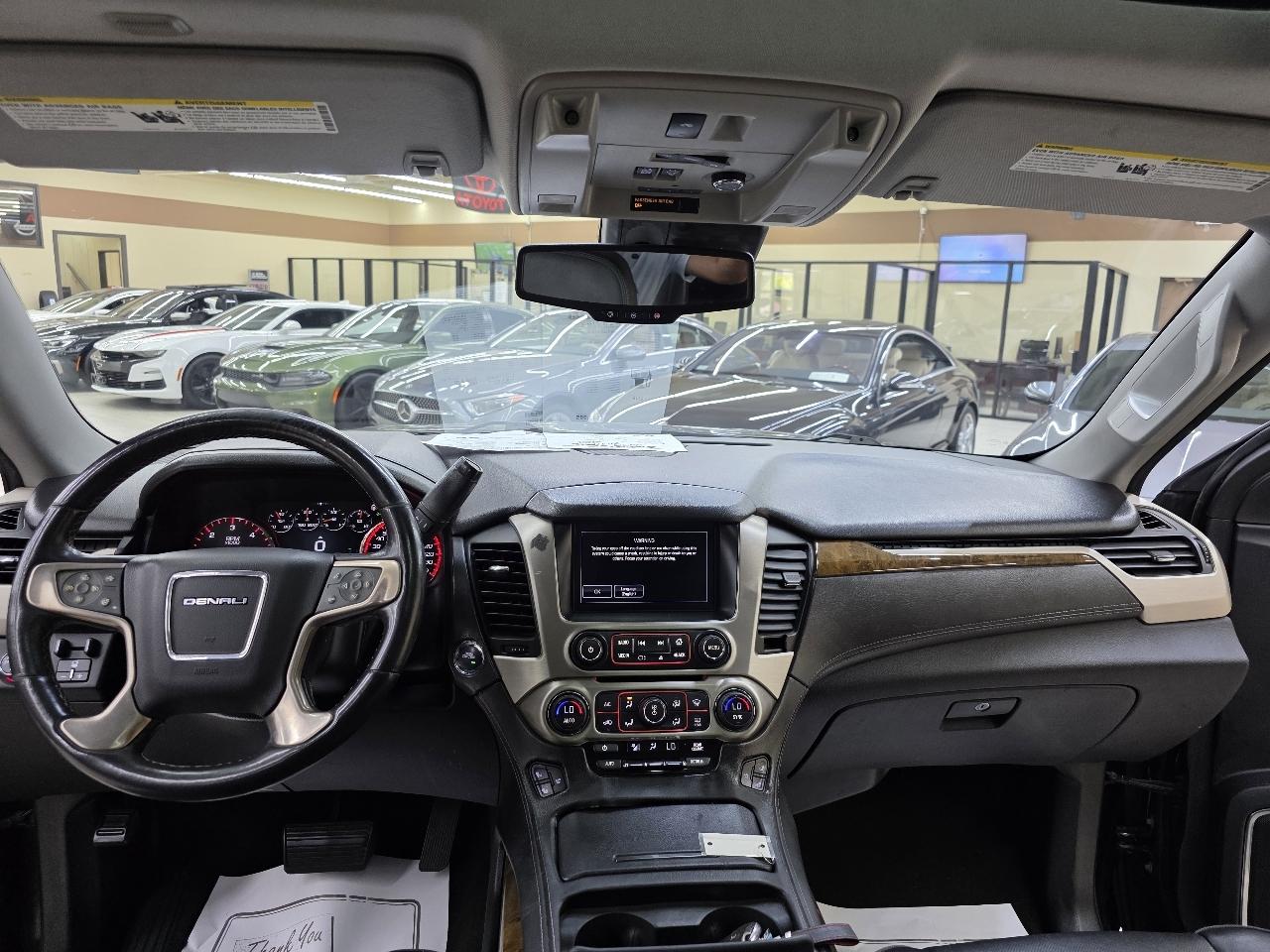 GMC Yukon XL Denali 4WD 2016