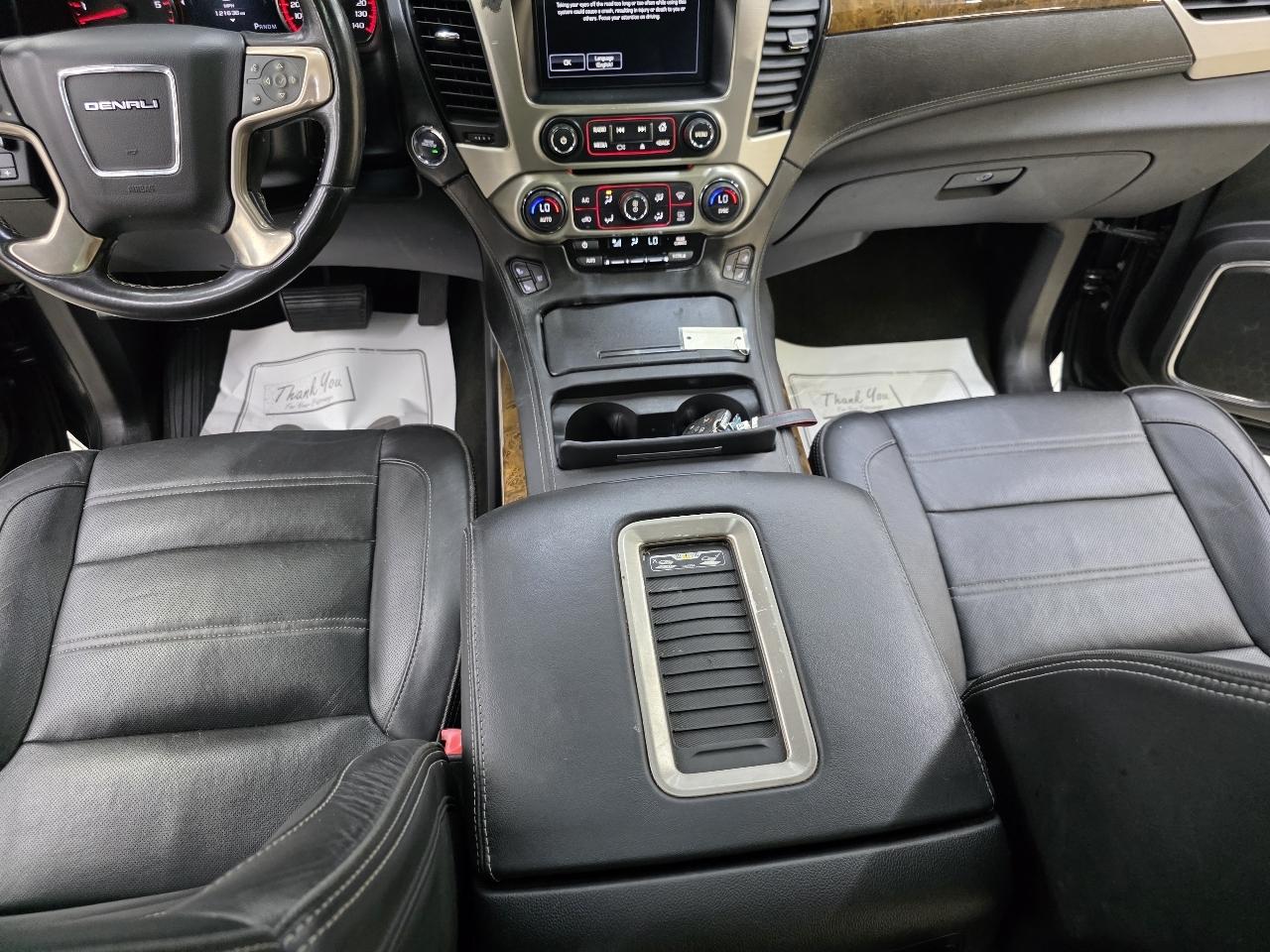 GMC Yukon XL Denali 4WD 2016