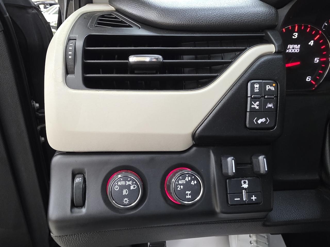 GMC Yukon XL Denali 4WD 2016