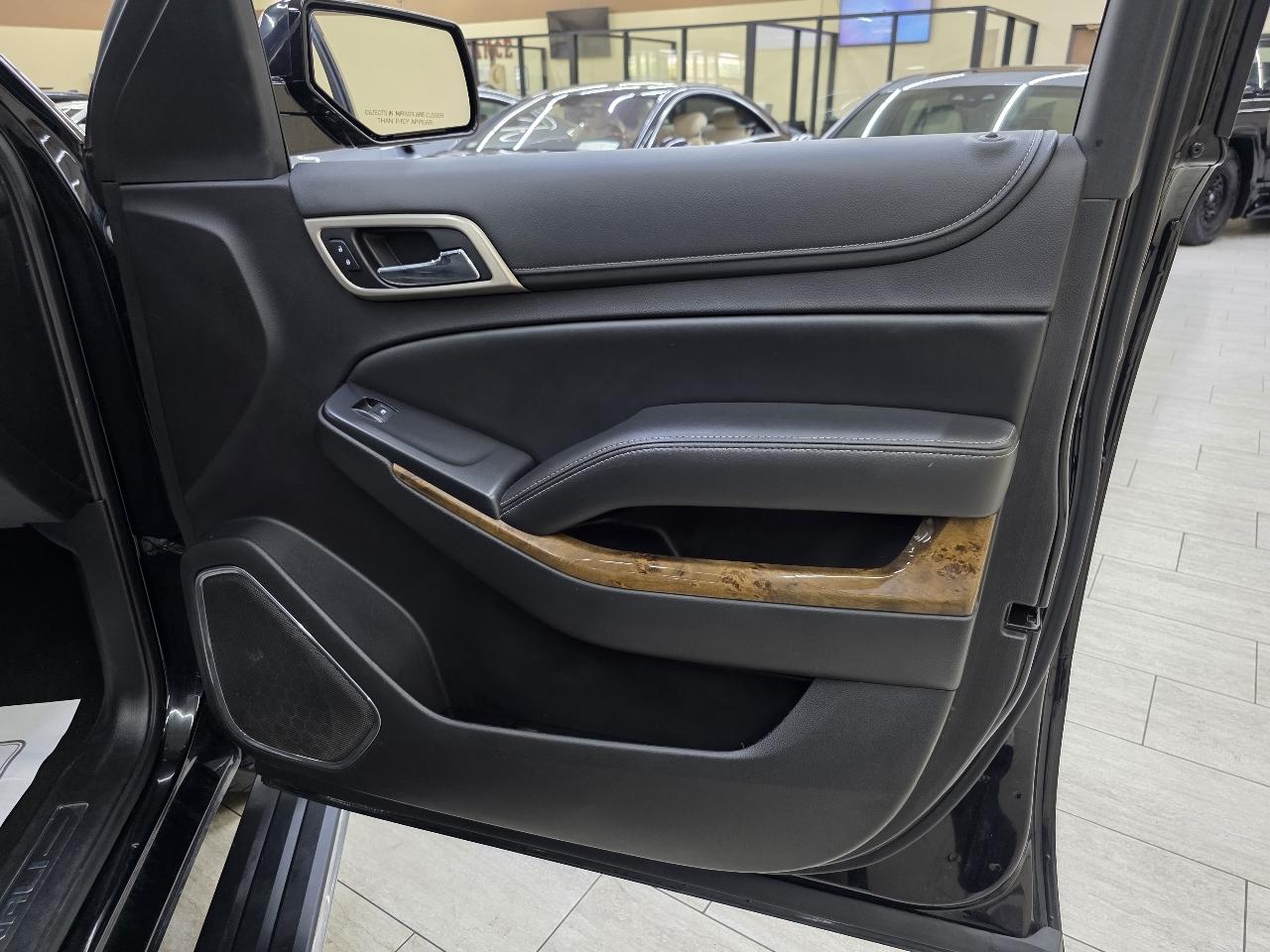 GMC Yukon XL Denali 4WD 2016