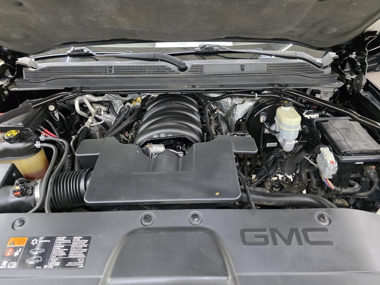 GMC Yukon XL Denali 4WD 2016