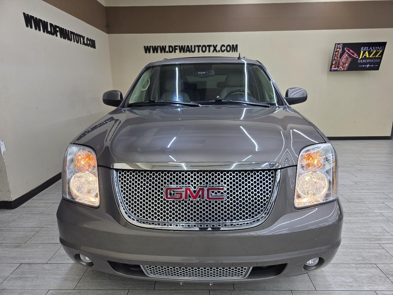 GMC Yukon Denali 2WD 2013