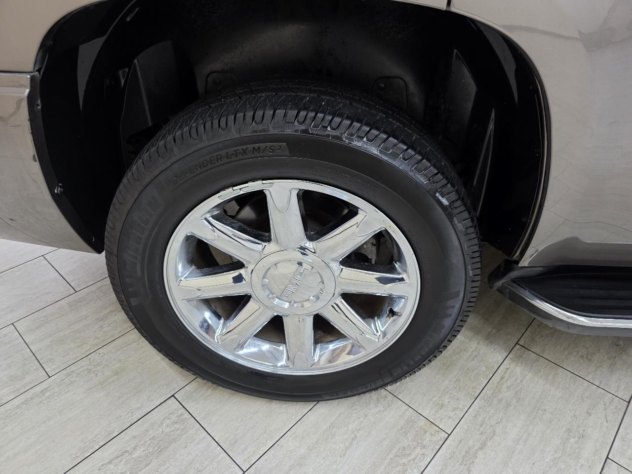 GMC Yukon Denali 2WD 2013