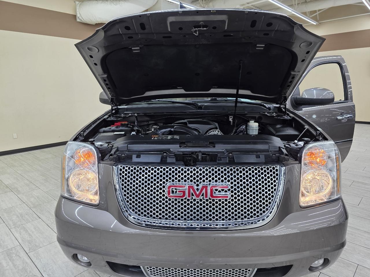 GMC Yukon Denali 2WD 2013