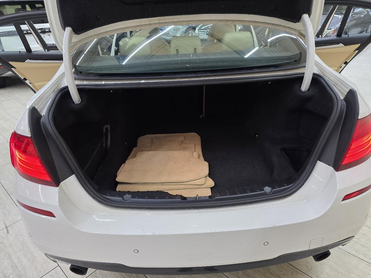 BMW 5-Series 535i 2015