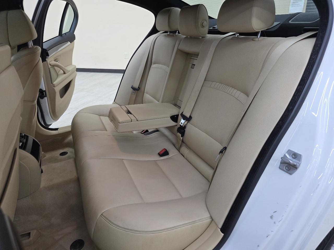 BMW 5-Series 535i 2015