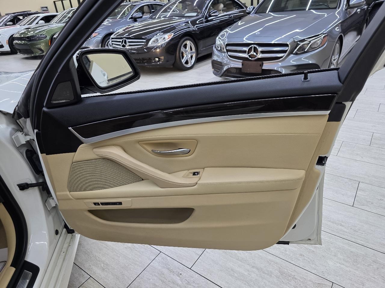 BMW 5-Series 535i 2015