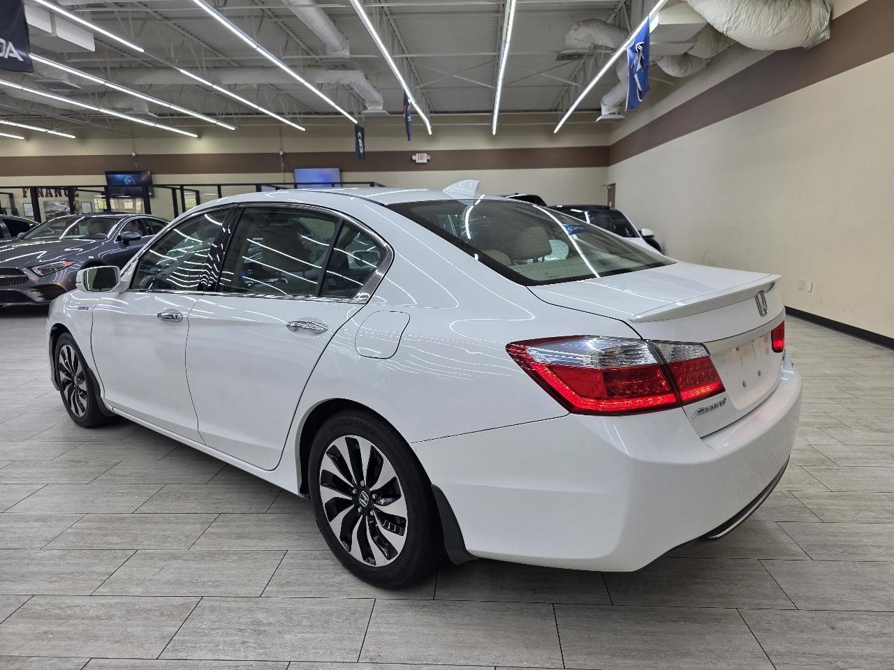 Honda Accord Hybrid EX-L 2015