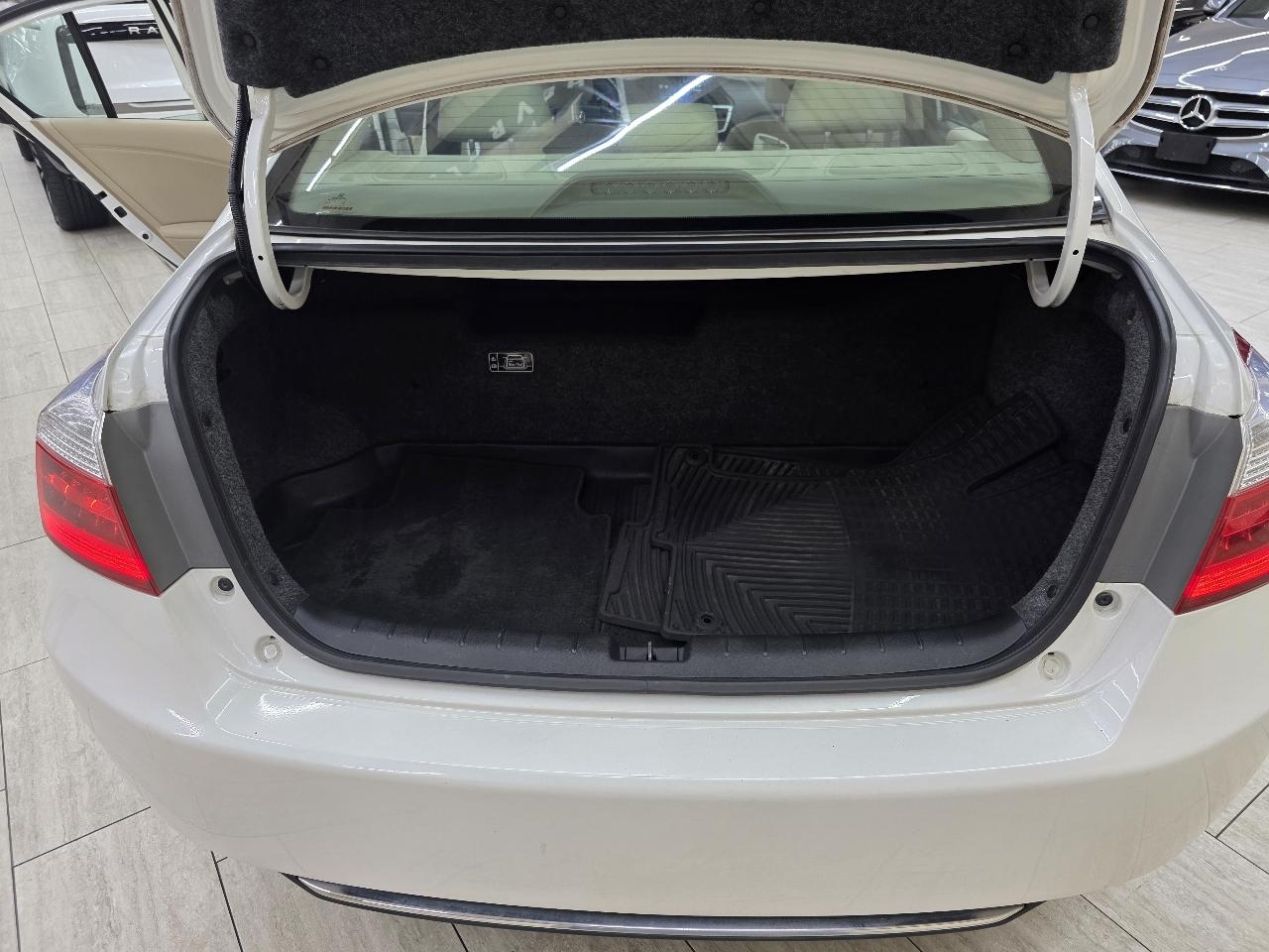 Honda Accord Hybrid EX-L 2015