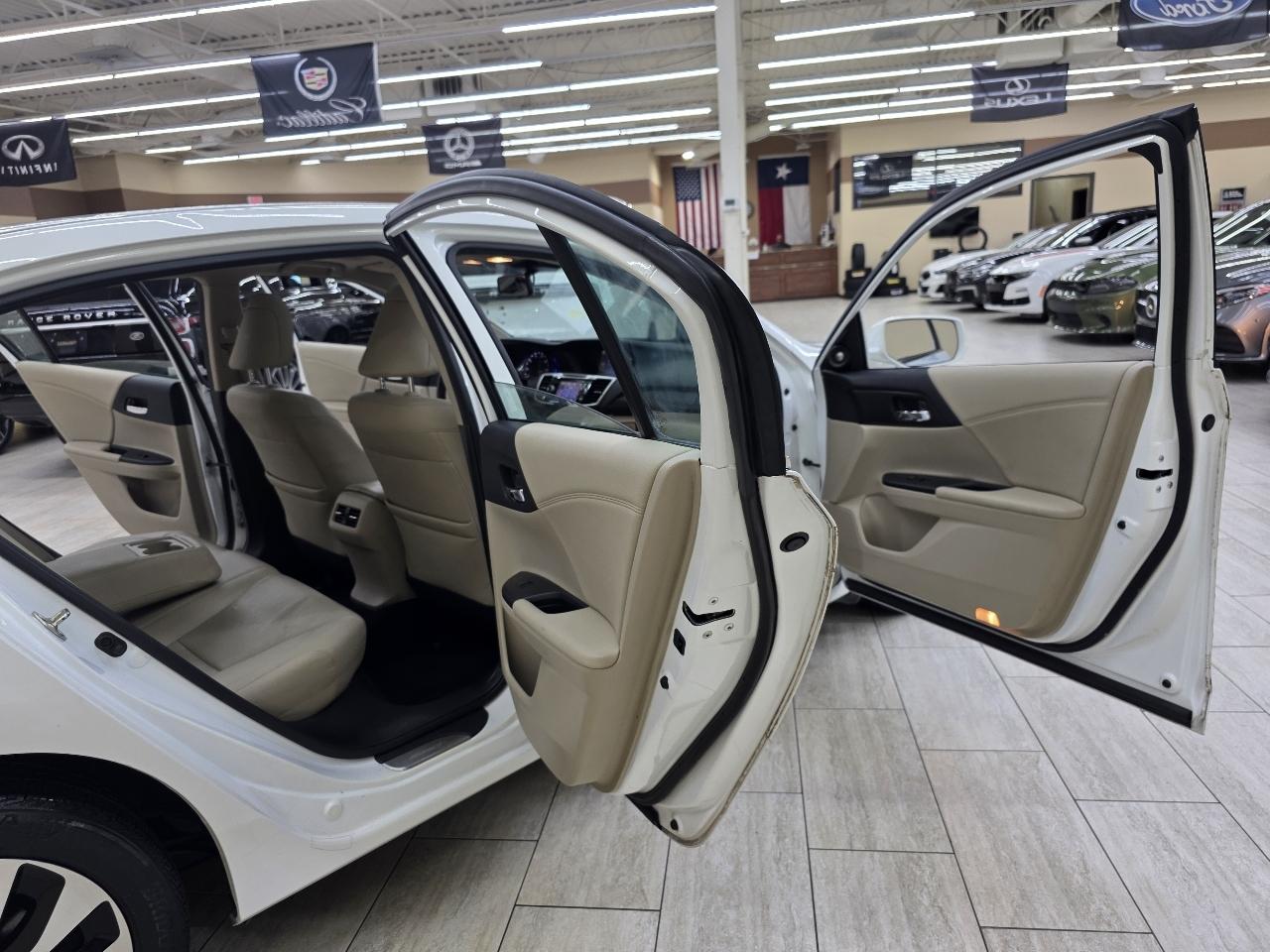 Honda Accord Hybrid EX-L 2015