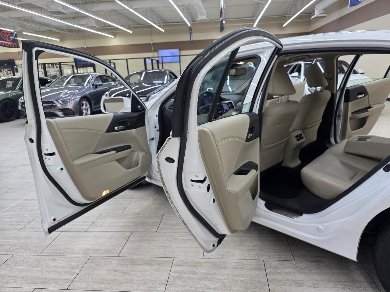 Honda Accord Hybrid EX-L 2015