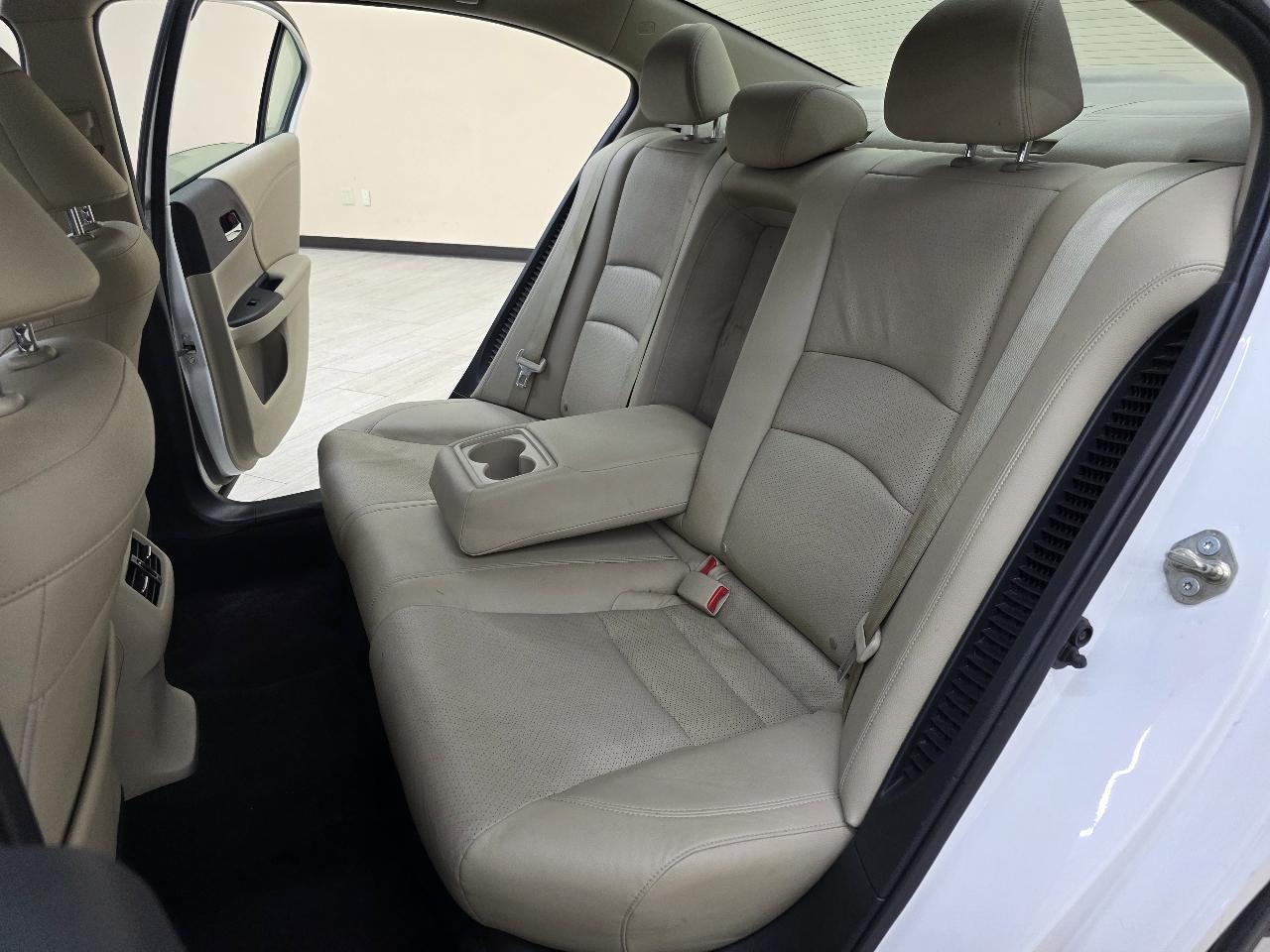 Honda Accord Hybrid EX-L 2015