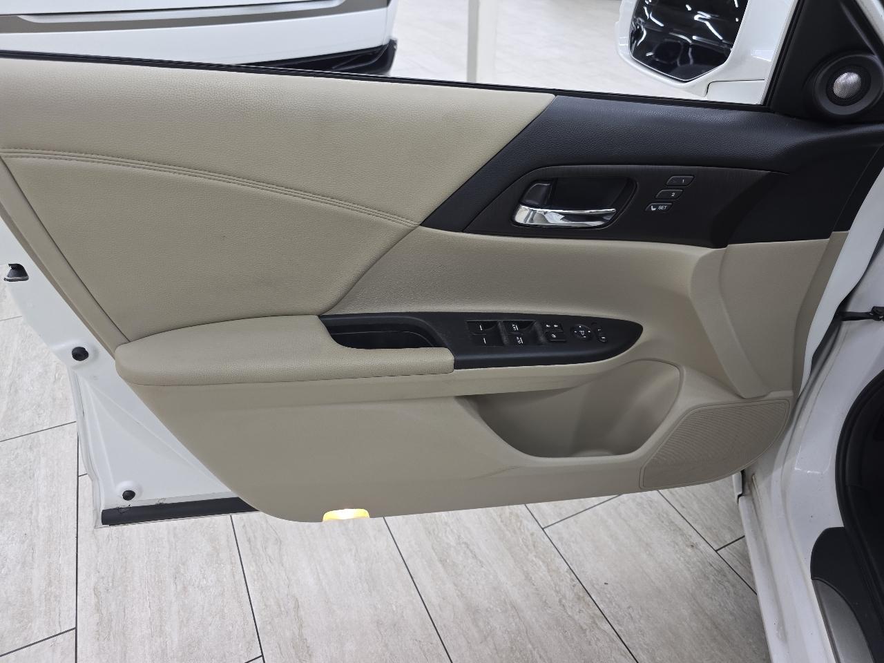 Honda Accord Hybrid EX-L 2015