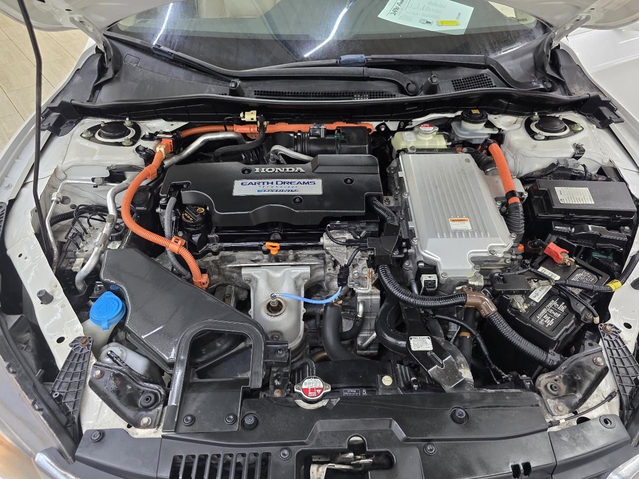 Honda Accord Hybrid EX-L 2015
