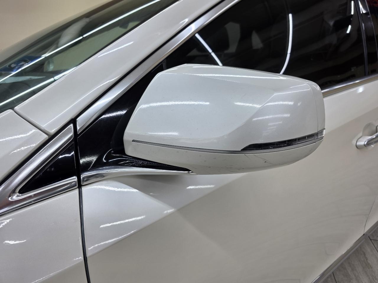 Cadillac XTS Luxury 2013