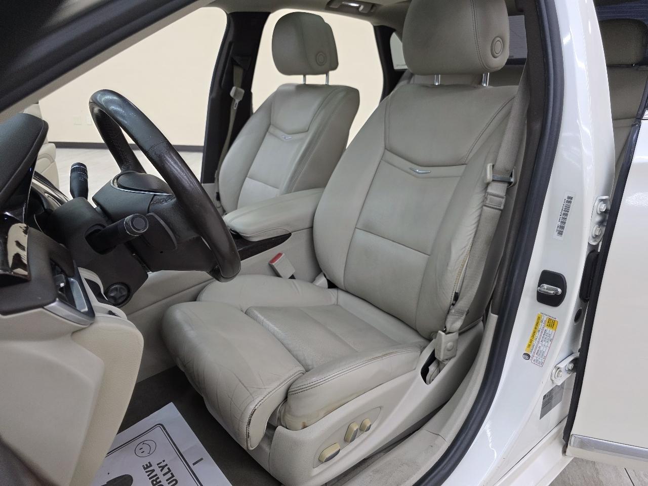 Cadillac XTS Luxury 2013