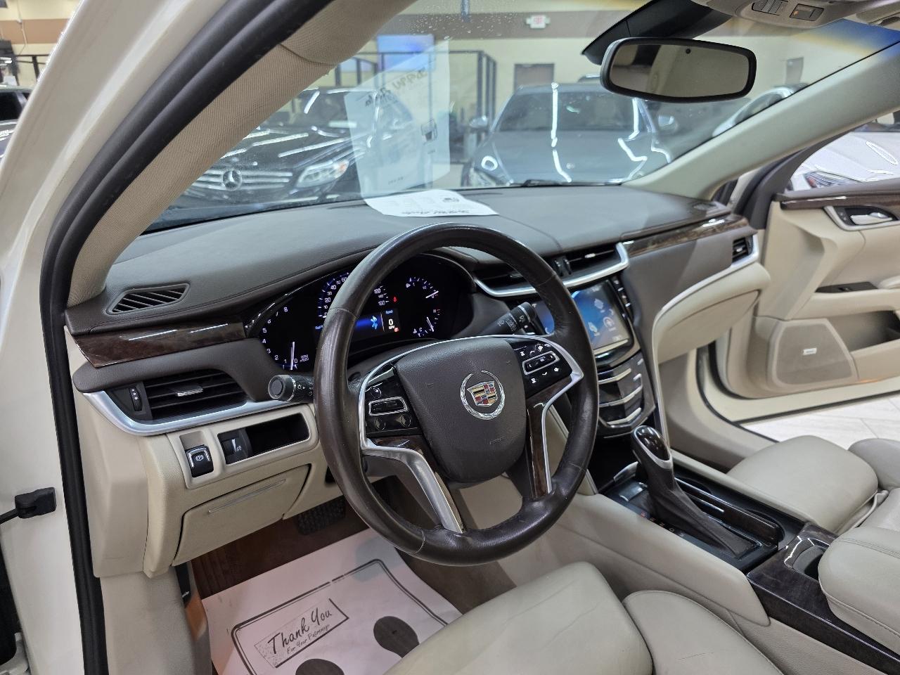 Cadillac XTS Luxury 2013