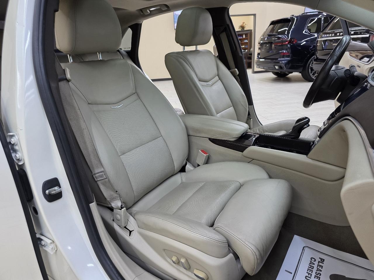 Cadillac XTS Luxury 2013