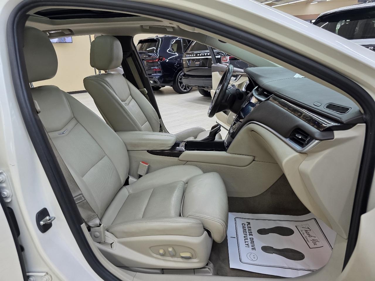Cadillac XTS Luxury 2013