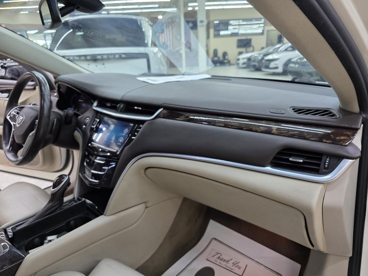 Cadillac XTS Luxury 2013