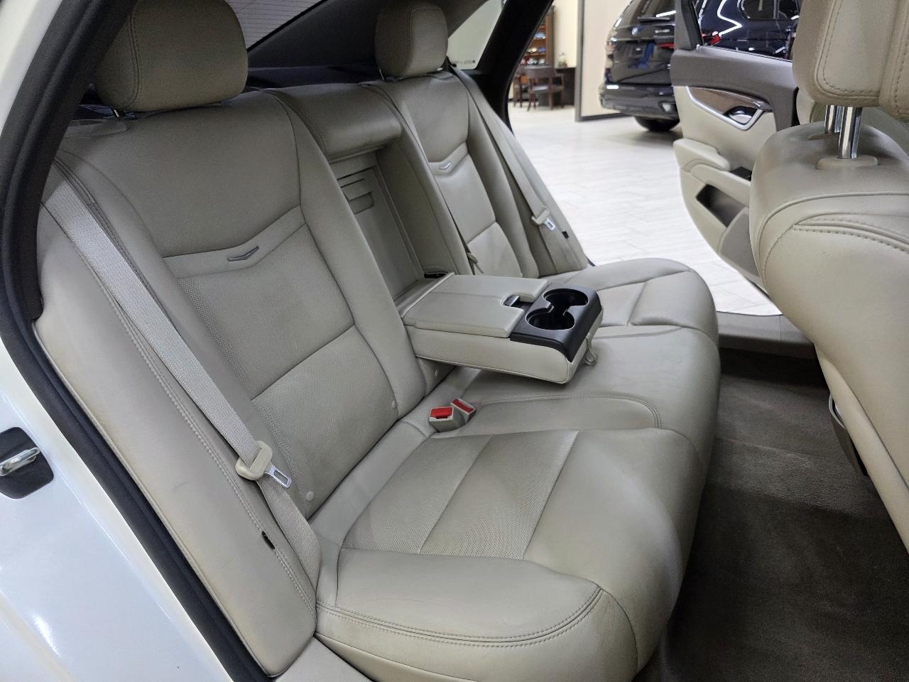 Cadillac XTS Luxury 2013
