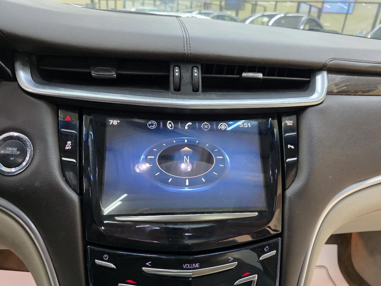Cadillac XTS Luxury 2013