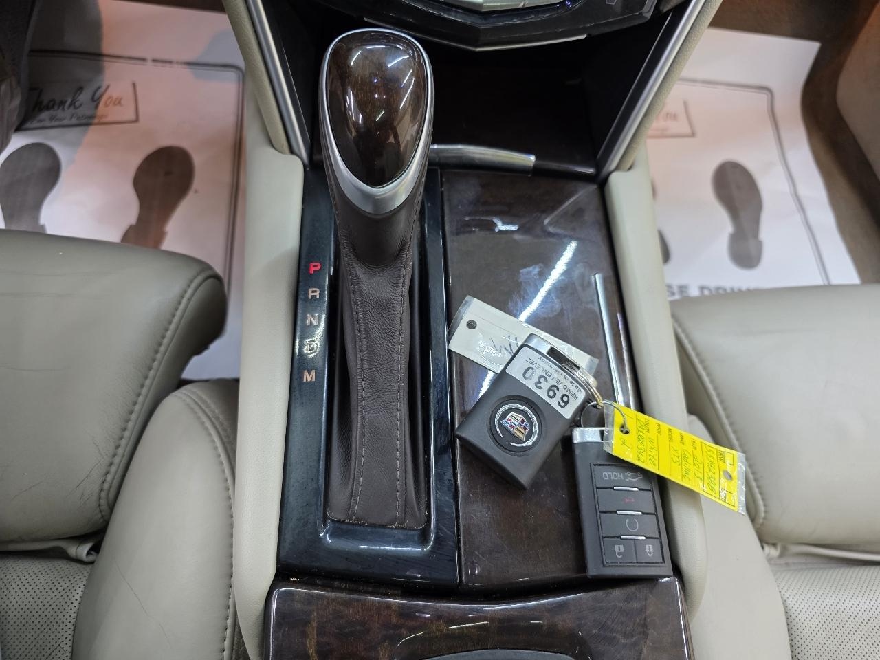 Cadillac XTS Luxury 2013