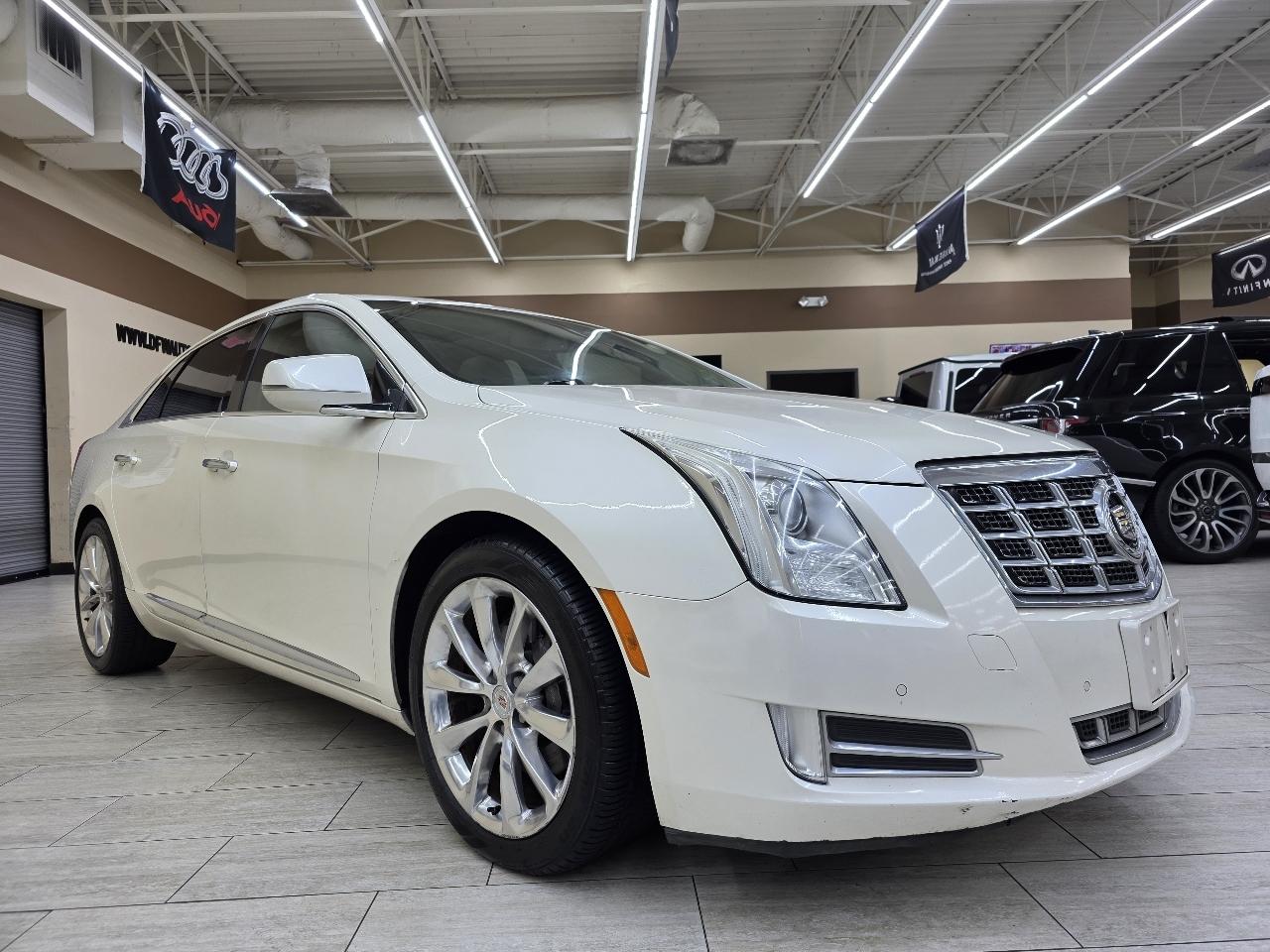 Cadillac XTS Luxury 2013