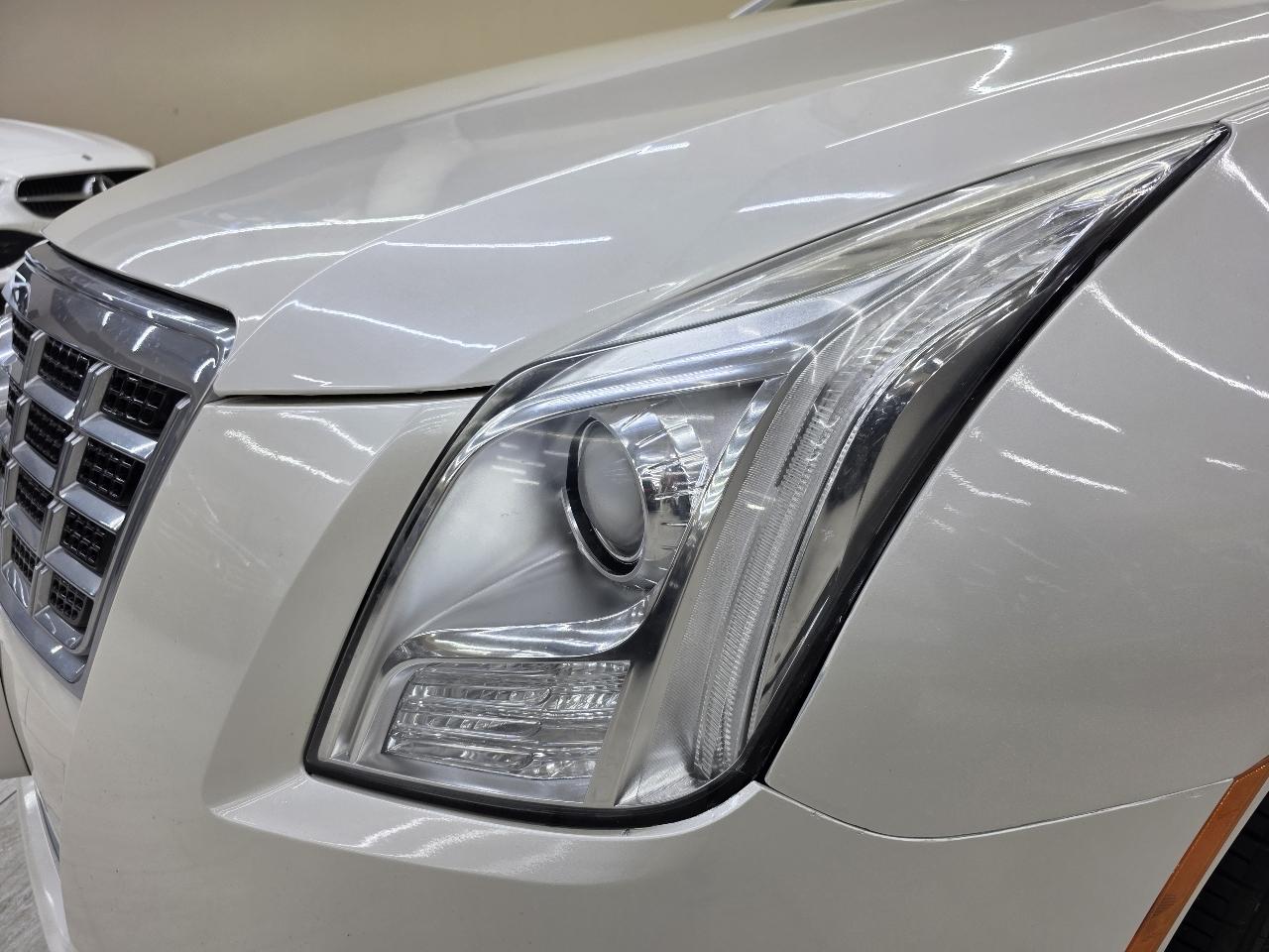 Cadillac XTS Luxury 2013